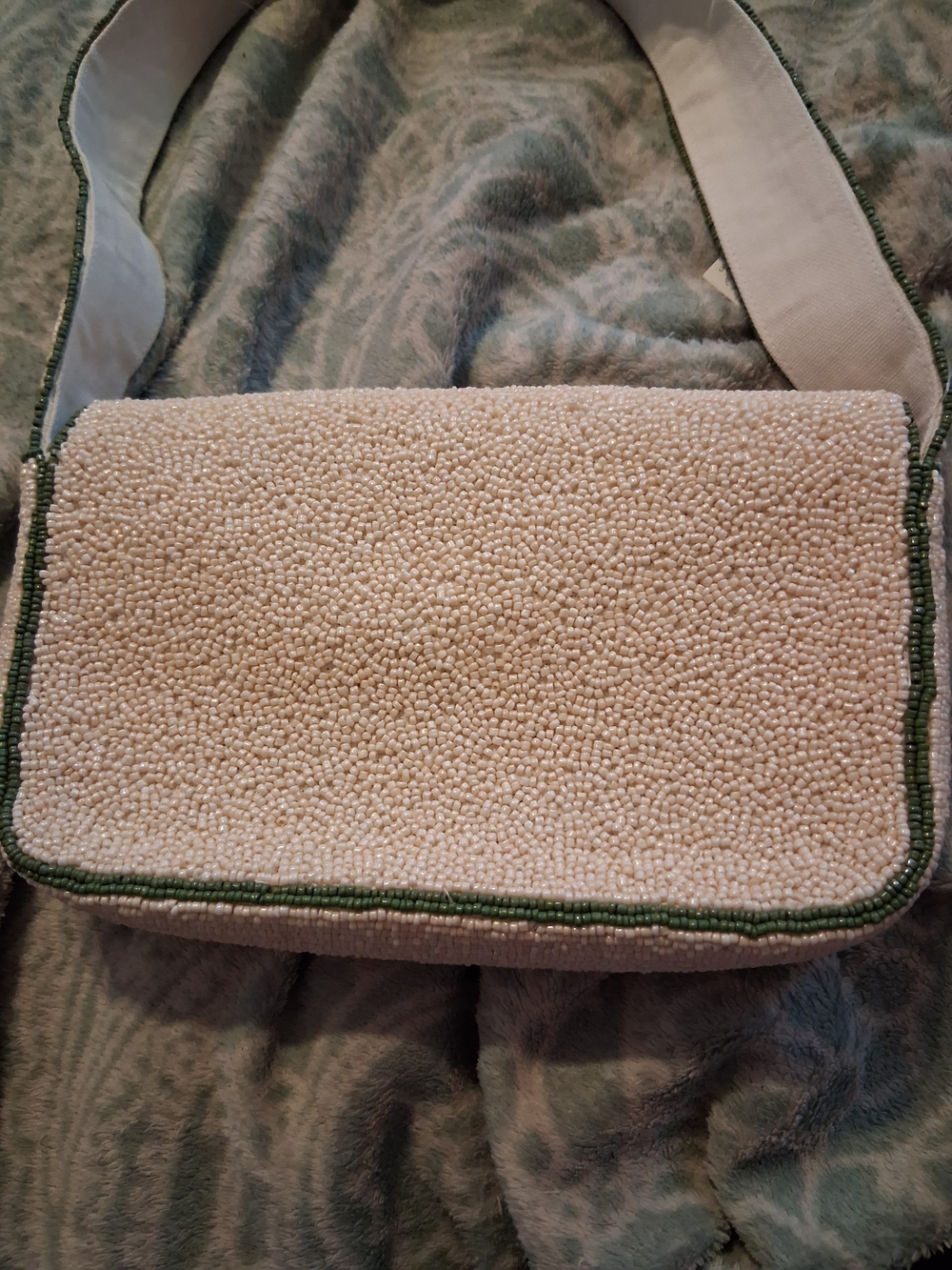 Francesca's Collections Pink Floral Beaded Shoulder Bag - Picture 5 of 7